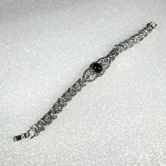 Vintage Design Black Mystery Bracelet True Deadstock Retro - Picture 2 of 16